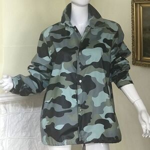 NWT Rains Camo Waterproof Hooded Jacket